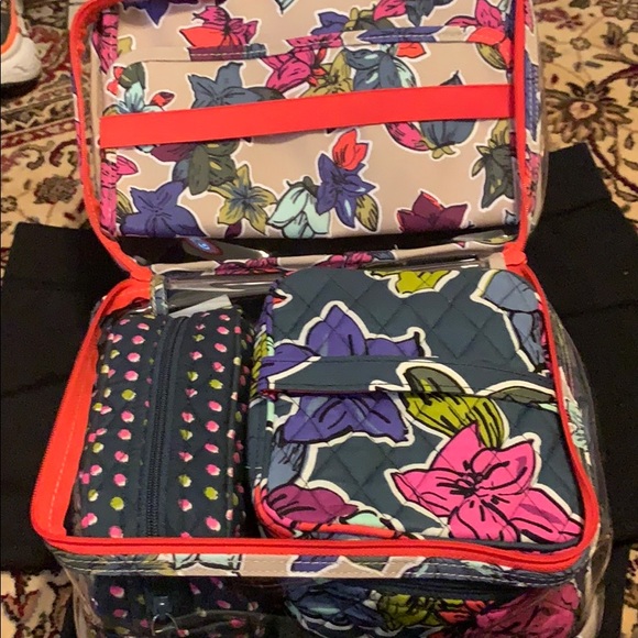 Vera Bradley Other - Vera Bradley Travel Cosmetic Set
